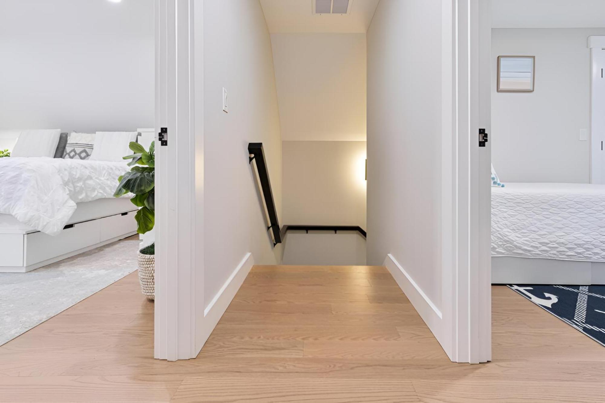 Renovated & Sophisticated Home Near Beach & Shops! 반스터블 외부 사진